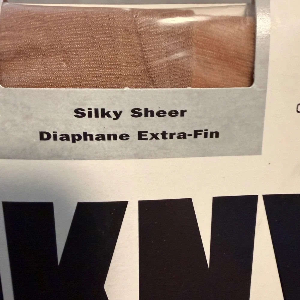 Vintage DKNY‎ Seamless Silky Sheer Tights Neutral Small Petite NOS